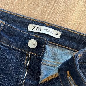 Zara dark washed flared jeans size 2